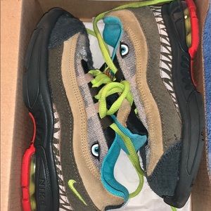 Toddler’s air max 95